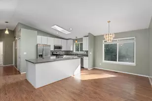 6751 Maplelawn Dr, Ypsilanti, MI 48197 - Photo 5