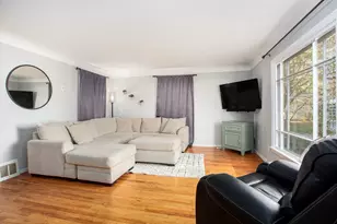 513 Julia St NE, Grand Rapids, MI 49505 - Photo 3