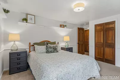 310 W 48th Street, Holland, MI 49423 - Photo 37