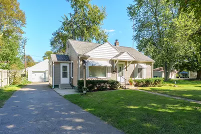 128 24th Street N, Battle Creek, MI 49015 - Photo 1