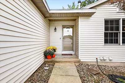 3522 Breezewood Drive SE, Kentwood, MI 49512 - Photo 7