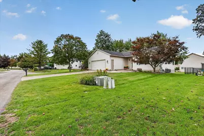3522 Breezewood Drive SE, Kentwood, MI 49512 - Photo 5