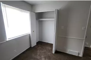 25341 Shiawassee Cir, Southfield, MI 48033 - Photo 13