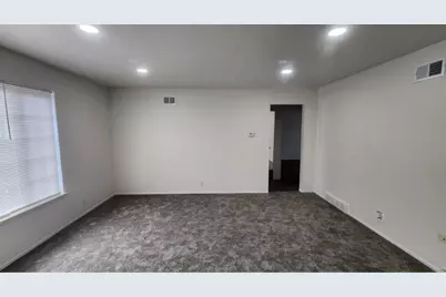 25341 Shiawassee Circle #201, Southfield, MI 48033 - Photo 3