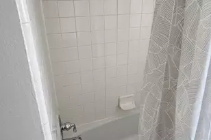 25341 Shiawassee Cir, Southfield, MI 48033 - Photo 15