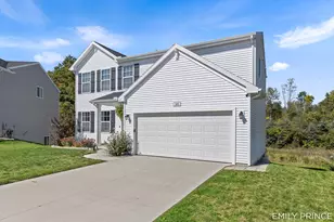383 N Tannenbaum Trail NE, Cedar Springs, MI 49319 - Photo 5