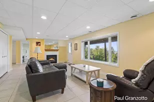 1524 Lakeshore Dr, Muskegon, MI 49441 - Photo 45