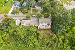 1524 Lakeshore Dr, Muskegon, MI 49441 - Photo 55