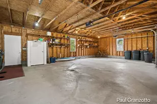 1524 Lakeshore Dr, Muskegon, MI 49441 - Photo 49