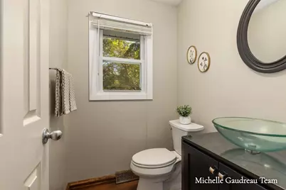 1136 Country Club Drive, Hastings, MI 49058 - Photo 17