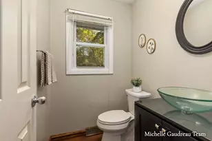 1136 Country Club Dr, Hastings, MI 49058 - Photo 17