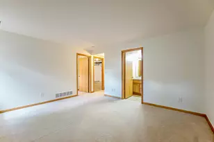 515 Sycamore Cir, Saline, MI 48176 - Photo 23