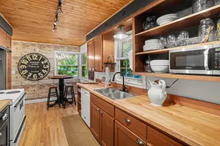 1050 Park Ave, Grand Haven, MI 49417 - Photo 7