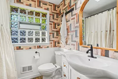 1050 Park Avenue, Grand Haven, MI 49417 - Photo 19