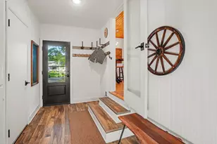 1050 Park Ave, Grand Haven, MI 49417 - Photo 3