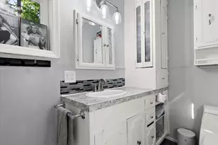 1006 Hovey St SW, Grand Rapids, MI 49504 - Photo 7