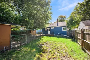 907 California St NW, Grand Rapids, MI 49504 - Photo 21