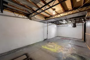 907 California St NW, Grand Rapids, MI 49504 - Photo 15