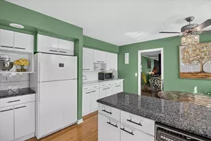7105 Pebble Park Dr, West Bloomfield, MI 48322 - Photo 21