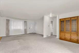 1177 Glendale St, Burton, MI 48509 - Photo 11