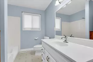 1177 Glendale St, Burton, MI 48509 - Photo 19