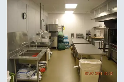205 E Chicago Street, Jonesville, MI 49250 - Photo 11
