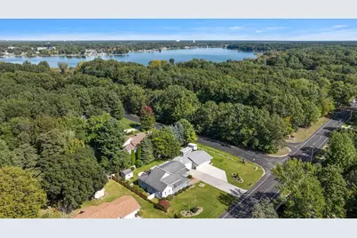 422 Randall Road, Norton Shores, MI 49441 - Photo 53