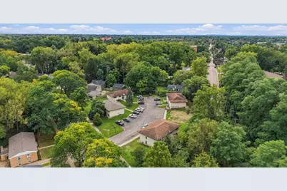 818 Carrier Creek Boulevard NE, Grand Rapids, MI 49503 - Photo 27