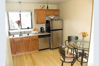 818 Carrier Creek Boulevard NE, Grand Rapids, MI 49503 - Photo 9