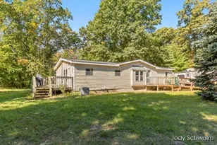14075 Hanna Ave NE, Cedar Springs, MI 49319 - Photo 3