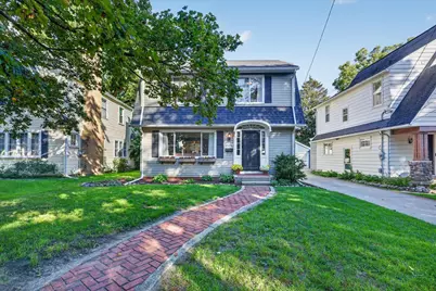 328 Glenhaven Avenue NW, Grand Rapids, MI 49504 - Photo 1