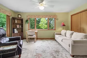 6900 Wellington Dr, Dexter, MI 48130 - Photo 11