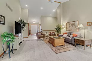 6900 Wellington Dr, Dexter, MI 48130 - Photo 5