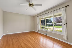 252 Edison Park Ave NW, Grand Rapids, MI 49504 - Photo 3