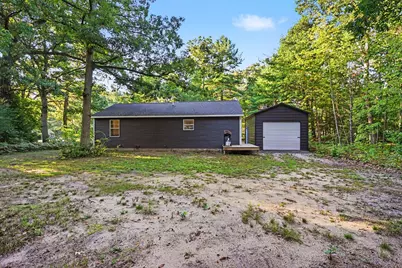 532 W River Road, Muskegon, MI 49445 - Photo 23