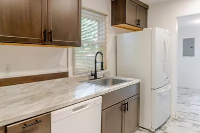 89 W Madge Avenue, Hazel Park, MI 48030 - Photo 7