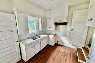 735 College Ave SE, Grand Rapids, MI 49503 - Photo 5