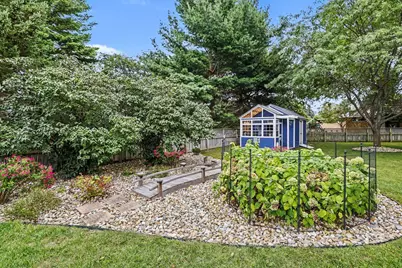 730 Lincoln Pines Place, Saint Joseph, MI 49085 - Photo 9