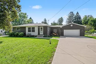 7514 E Dr N, Battle Creek, MI 49014 - Photo 1