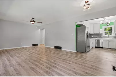 7514 E Drive N, Battle Creek, MI 49014 - Photo 3