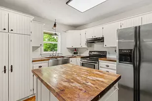 9653 Bellevue Rd, Battle Creek, MI 49014 - Photo 5