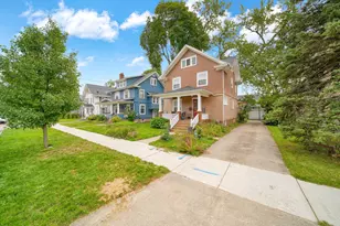 609 McBride St, Jackson, MI 49203 - Photo 1