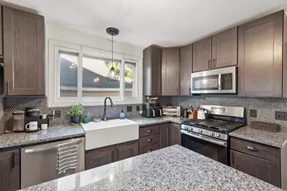 325 Grand Avenue NE, Grand Rapids, MI 49503 - Photo 7