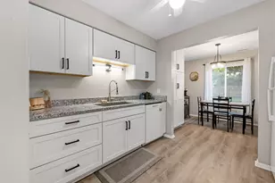 515 W Highland Rd, Howell, MI 48843 - Photo 5