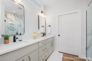 3378 Ravinewood Ct, Jenison, MI 49428 - Photo 21