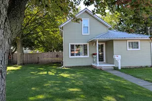 131 N Lincoln St, Bronson, MI 49028 - Photo 1