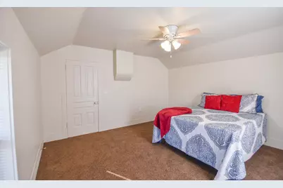 105 W Chicago Street, Quincy, MI 49082 - Photo 17