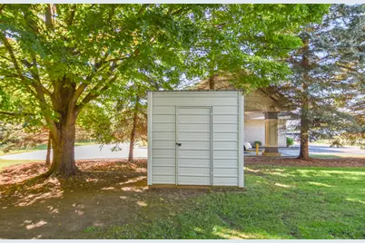 105 W Chicago Street, Quincy, MI 49082 - Photo 3