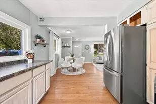28787 Grandon Ave, Livonia, MI 48150 - Photo 7