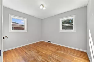 28787 Grandon Ave, Livonia, MI 48150 - Photo 11